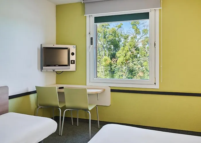 Ibis Budget Poludnie فندق *