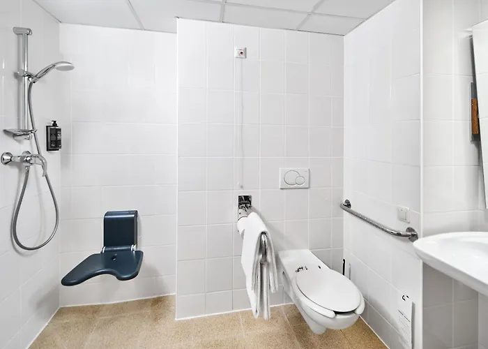 Ibis Budget Poludnie فندق فروتسواف