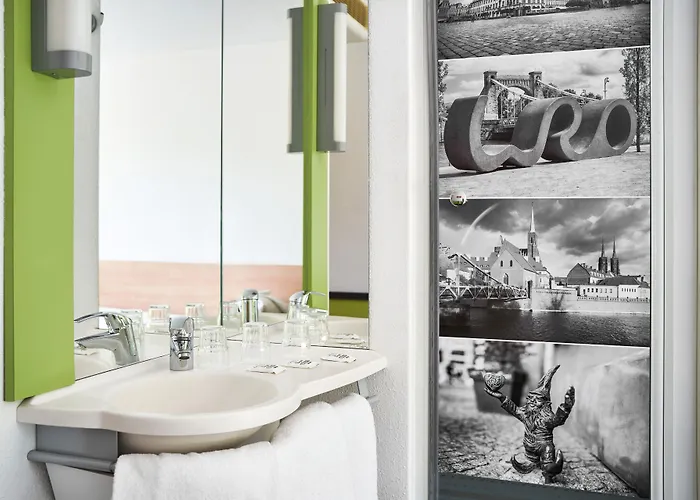 Ibis Budget Poludnie فندق