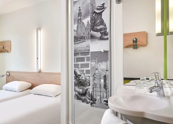 Ibis Budget Poludnie فندق فروتسواف