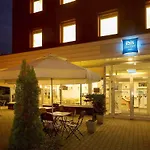 Ibis Budget Poludnie Otel *