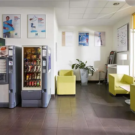 Ibis Budget Poludnie Отель