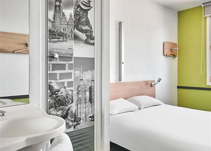 Отель Ibis Budget Poludnie *